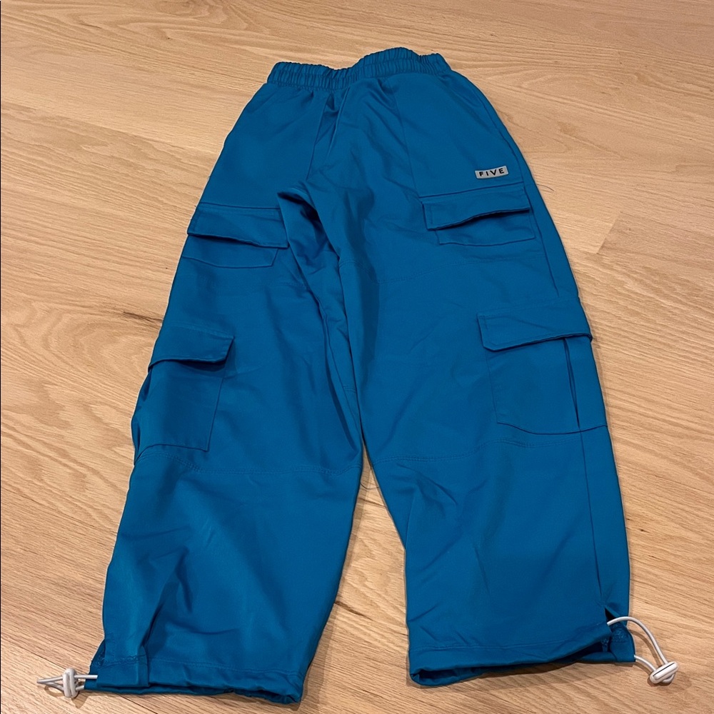 FIVE DANCEWEAR PANTS - size YL- blue